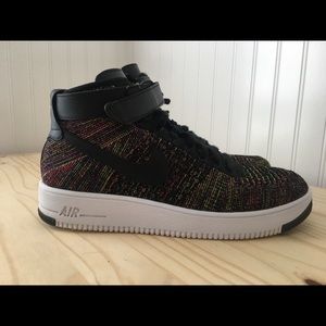 Nike Air Force 1 Mid Flyknit size 10.5